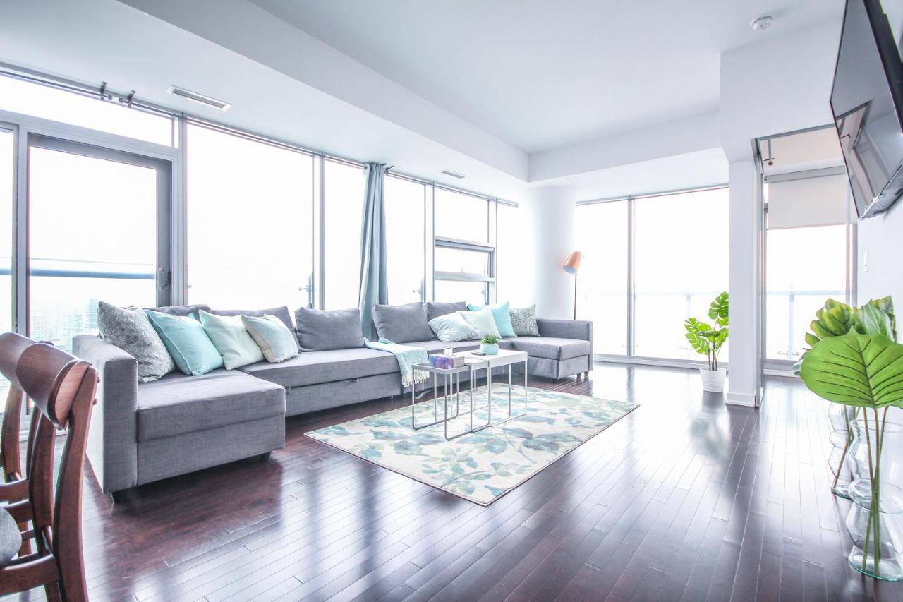 Sarkar Suites - Entertainment District โตรอนโต ภายนอก รูปภาพ