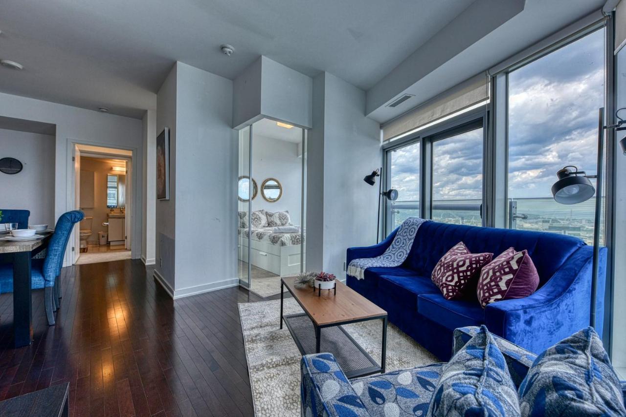 Sarkar Suites - Entertainment District โตรอนโต ภายนอก รูปภาพ